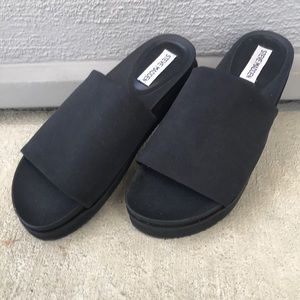 Steve Madden Slinky Sandal